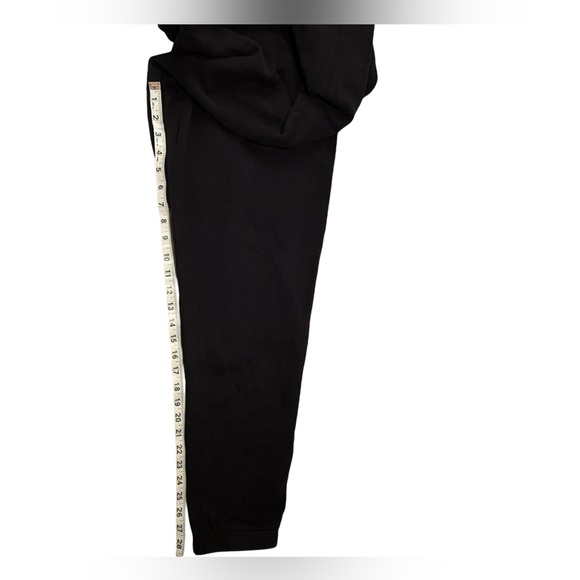 Aritzia TNA Cozy AF Fleece Sweatpants – Black - 1XL - Picture 5 of 10